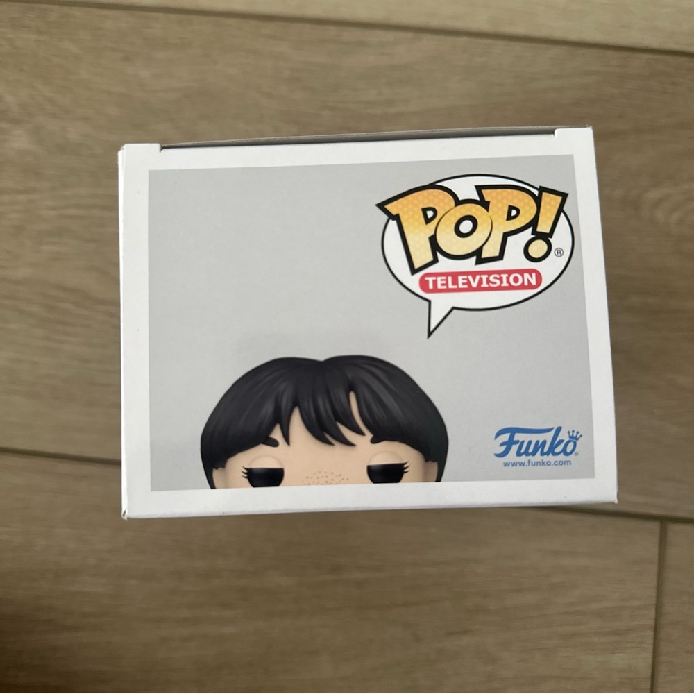 Funko POP! Wednesday Addams #1309 - Picture 5 of 8